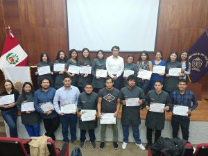 Clausura y entrega de diplomas del curso de Postgrado en Endodoncia